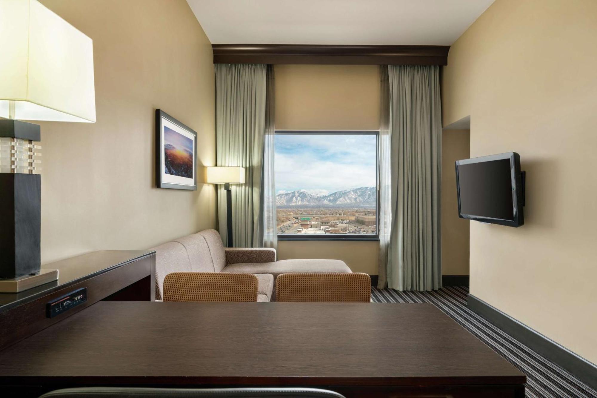 Embassy Suites By Hilton Salt Lake Уест Вали Сити Екстериор снимка